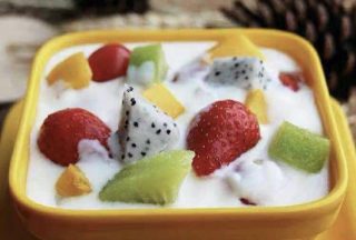 Yogurt fruit salad